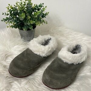 Sorel fuzzy suede slip on